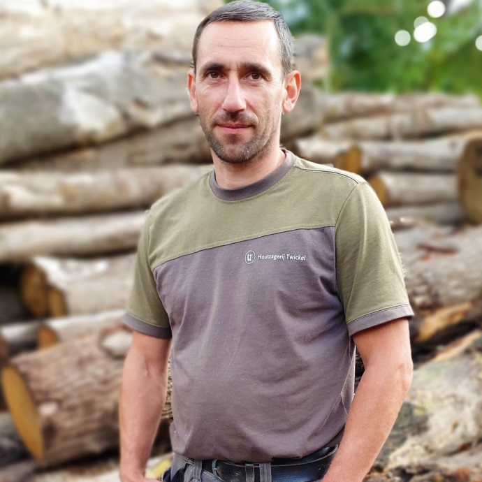 Ivan-Hnatyshyn_verkleind-2_690x690_acf_cropped